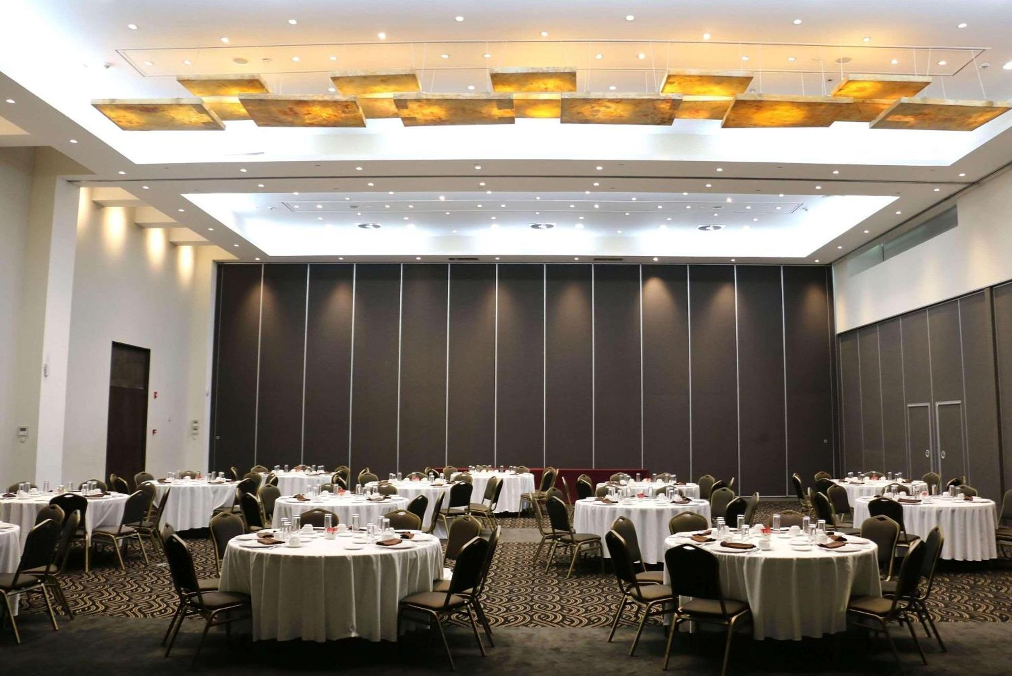 Radisson Poliforum Plaza Hotel León Kültér fotó